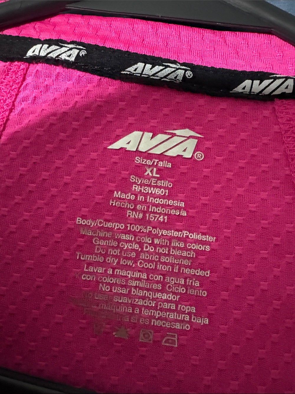 Women’s Bright Pink V-Neck Performance Tee XL by Avia. NWOT. Short sleeve nice - Picture 7 of 9